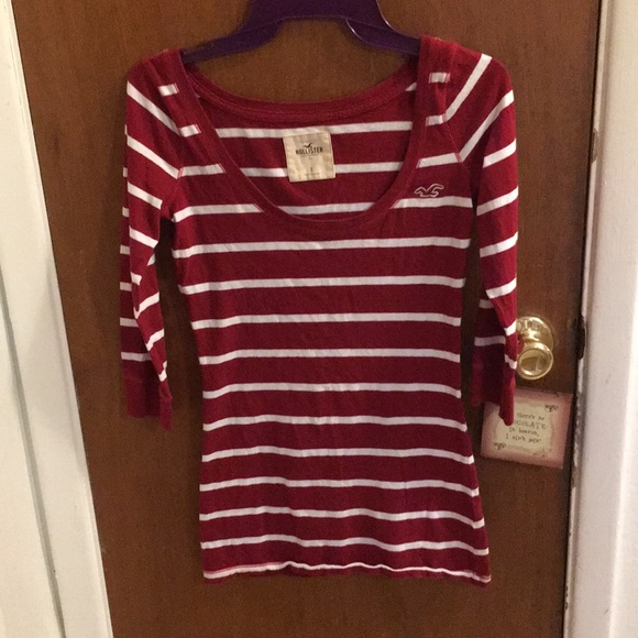 Hollister Tops - 🥳Price drop 🎉Hollister shirt